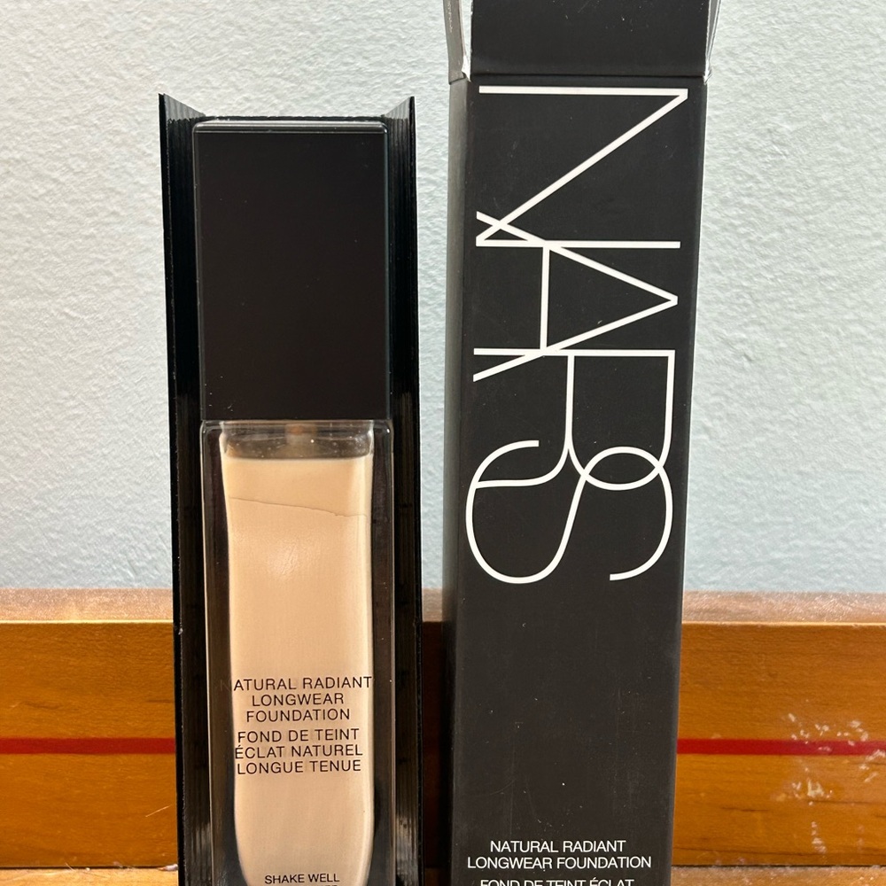 NARS Natural Radiant Longwear Foundation - mont blanc brand new never used